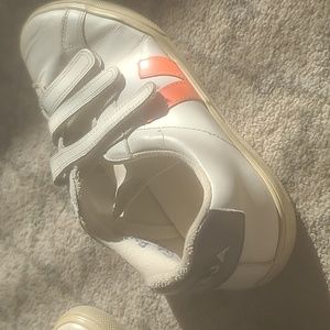 Ladies Veja sneakers